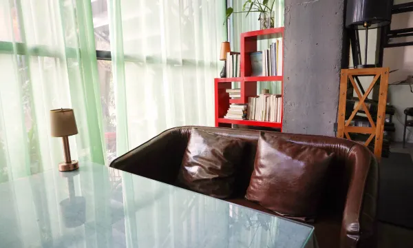 梅州芭缇阳光酒店公共休闲区沙发角落